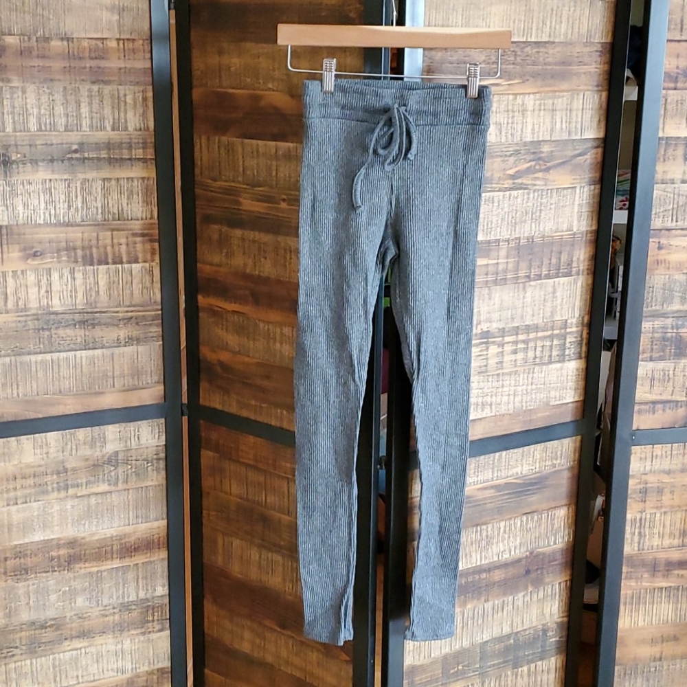 Garage grey leggings hardly worn